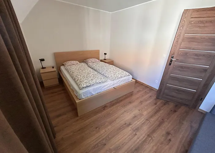 Pierwsza Linia Brzegowa - *